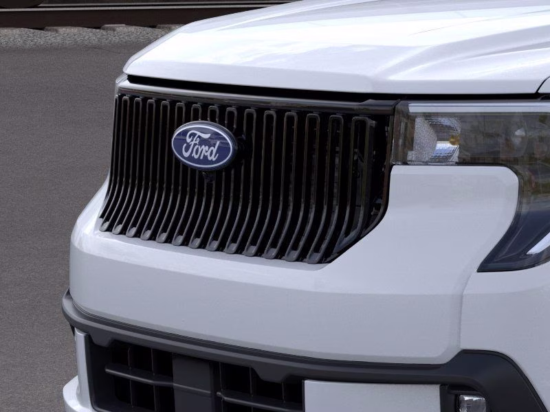 2026 White Metallic Ford Maverick Lobo Standard AWD Truck