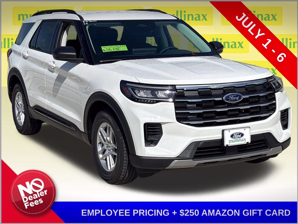 2026 Star White Metallic Tri-Coat Ford Explorer Active RWD SUV