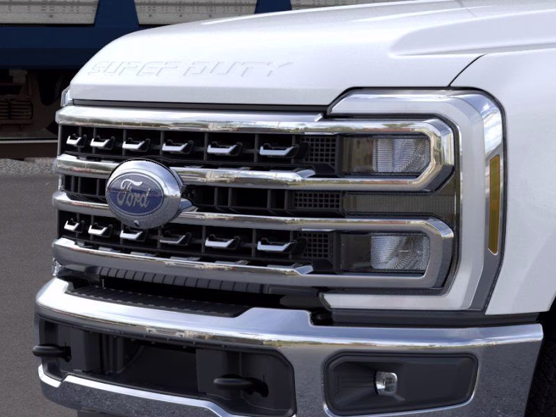 2026 Star White Metallic Tri-Coat Ford Super Duty F-250 SRW Lariat 4X4 Truck