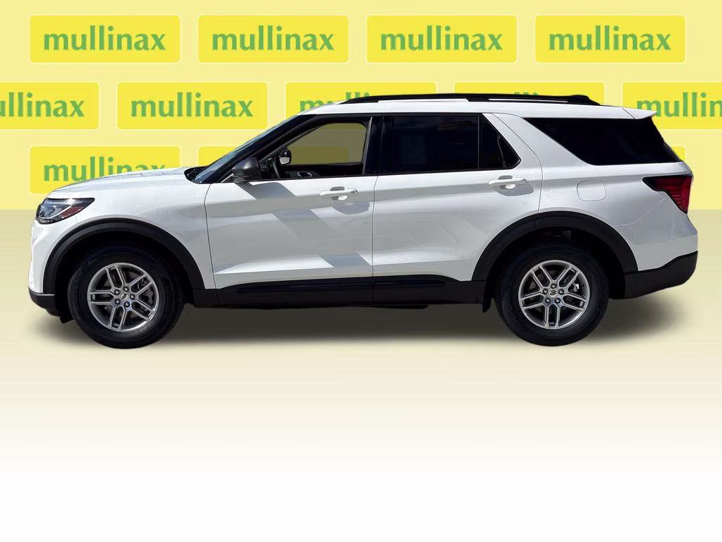 2026 Star White Metallic Tri-Coat Ford Explorer Active RWD SUV