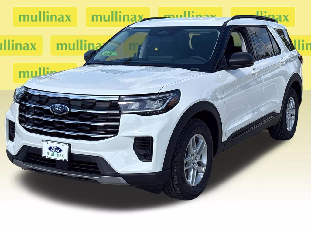 2026 Star White Metallic Tri-Coat Ford Explorer Active RWD SUV
