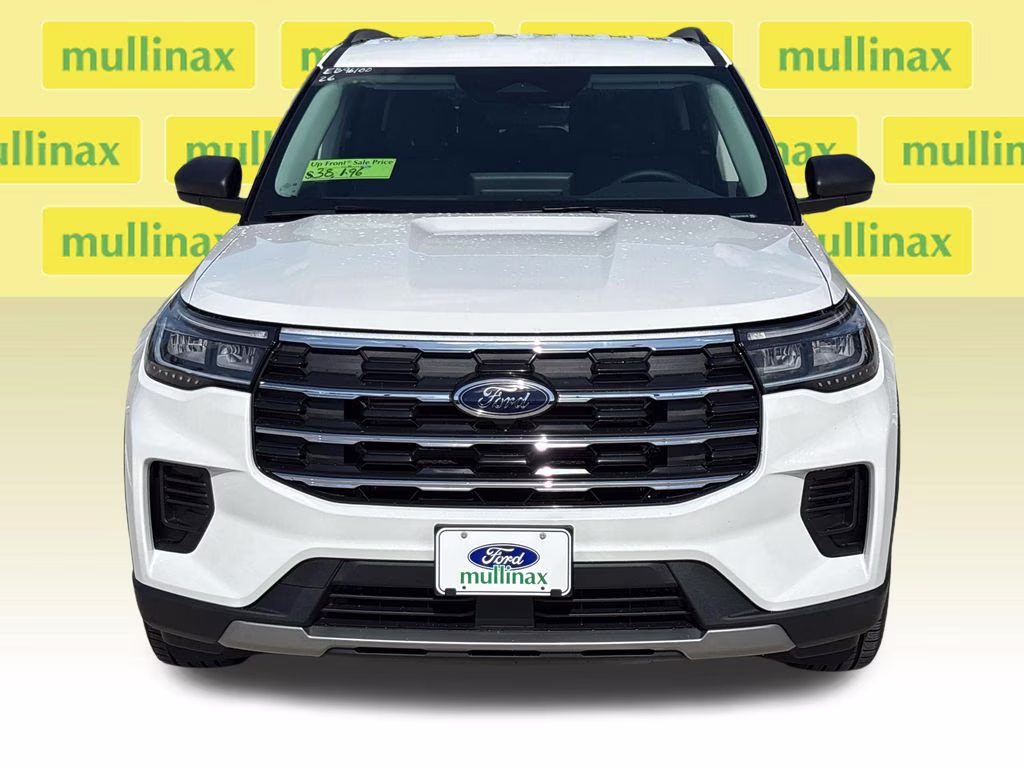 2026 Star White Metallic Tri-Coat Ford Explorer Active RWD SUV