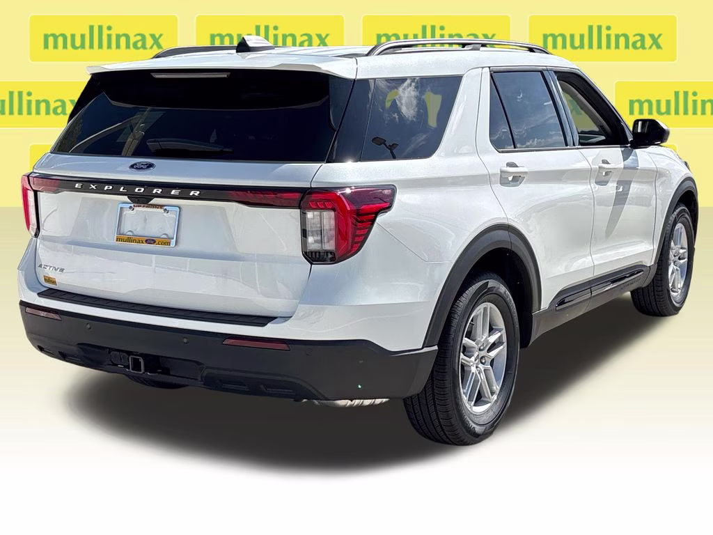 2026 Star White Metallic Tri-Coat Ford Explorer Active RWD SUV