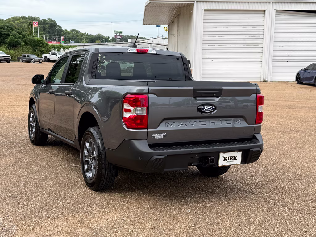 2026 Carbonized Gray Metallic Ford Maverick XLT FWD Truck