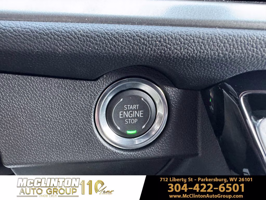 2026 Polar White Tricoat Chevrolet Traverse LT AWD SUV