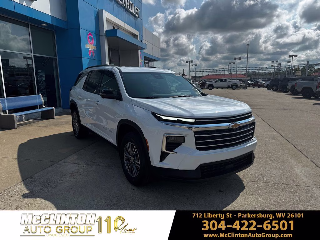 2026 Polar White Tricoat Chevrolet Traverse LT AWD SUV