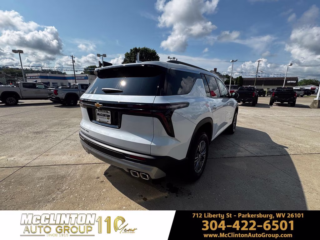 2026 Polar White Tricoat Chevrolet Traverse LT AWD SUV