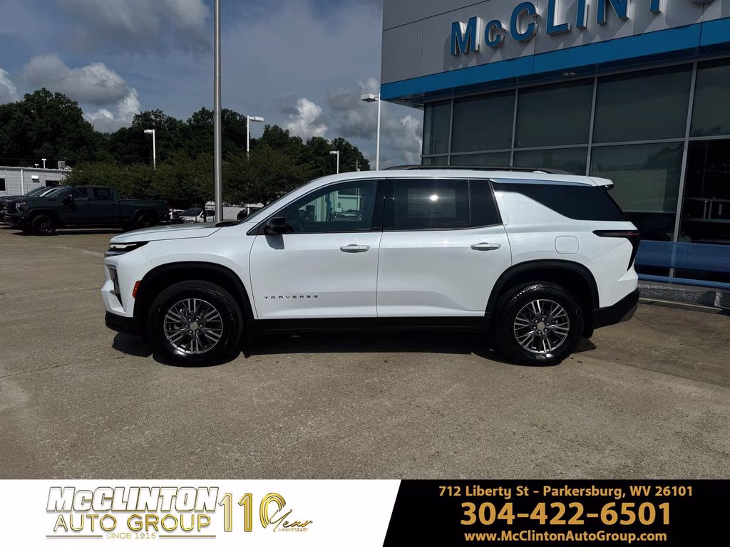 2026 Polar White Tricoat Chevrolet Traverse LT AWD SUV