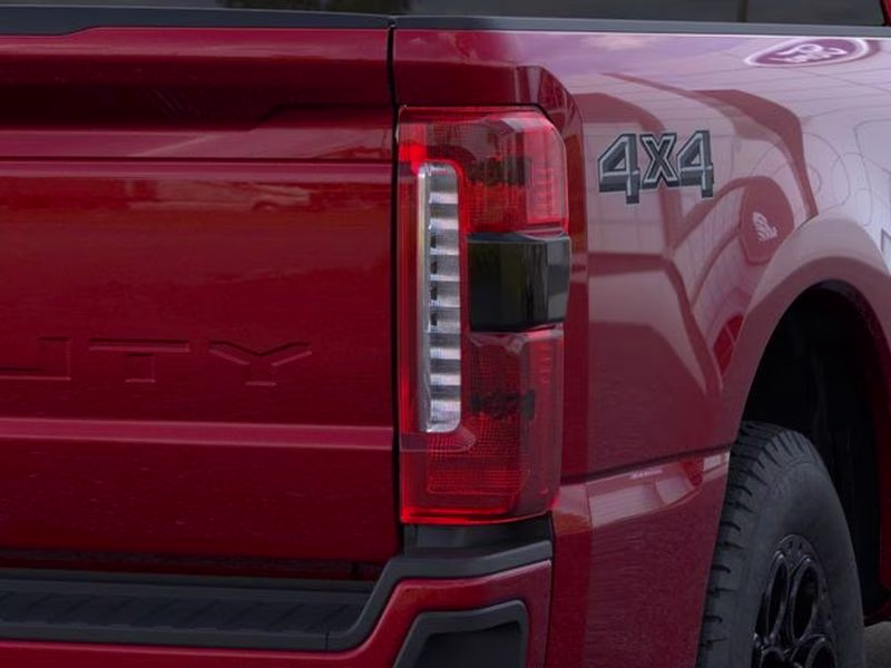 2026 Ruby Red Metallic Tinted Clearcoat Ford Super Duty F-350 SRW LARIAT 4X4 Truck