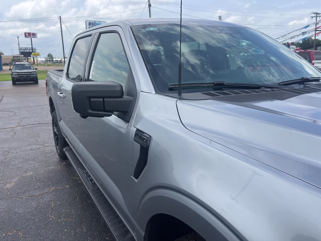 2026 Iconic Silver Metallic Ford F-150 XLT 4X4 Truck