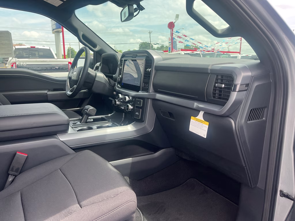 2026 Iconic Silver Metallic Ford F-150 XLT 4X4 Truck