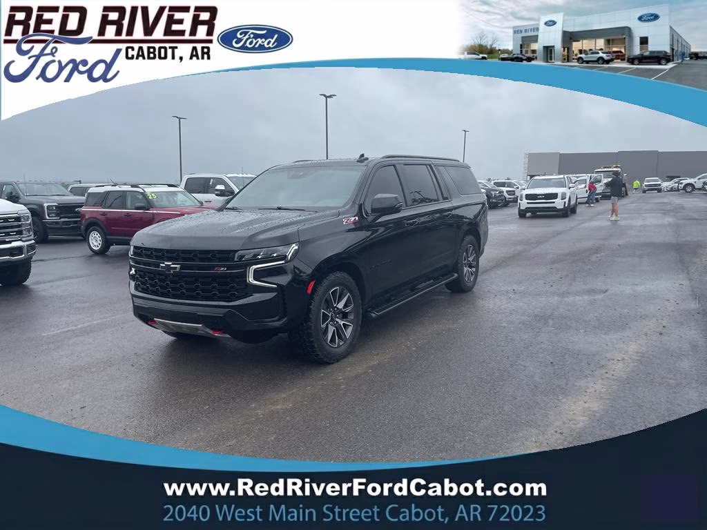 2023 Chevrolet Suburban 4WD 1500 Z71's photo