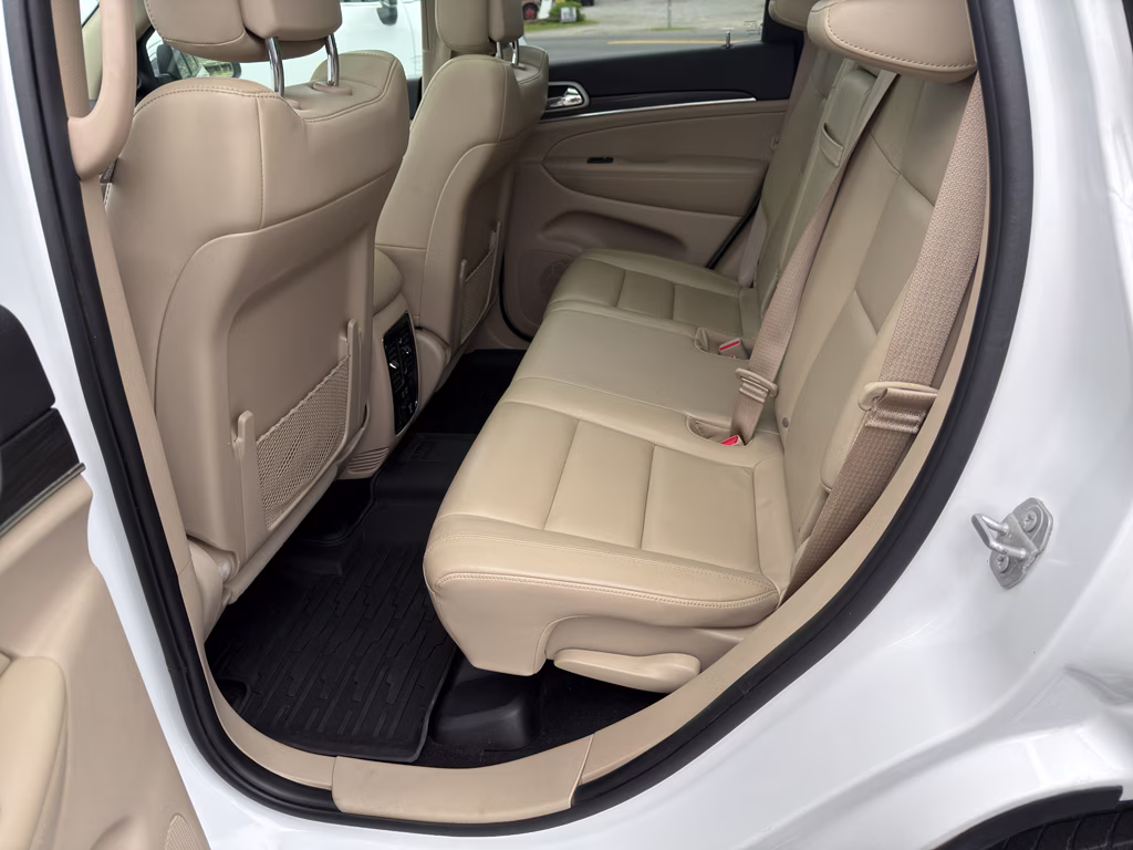 2021 Bright White Clearcoat Jeep Grand Cherokee Limited 4X4 SUV