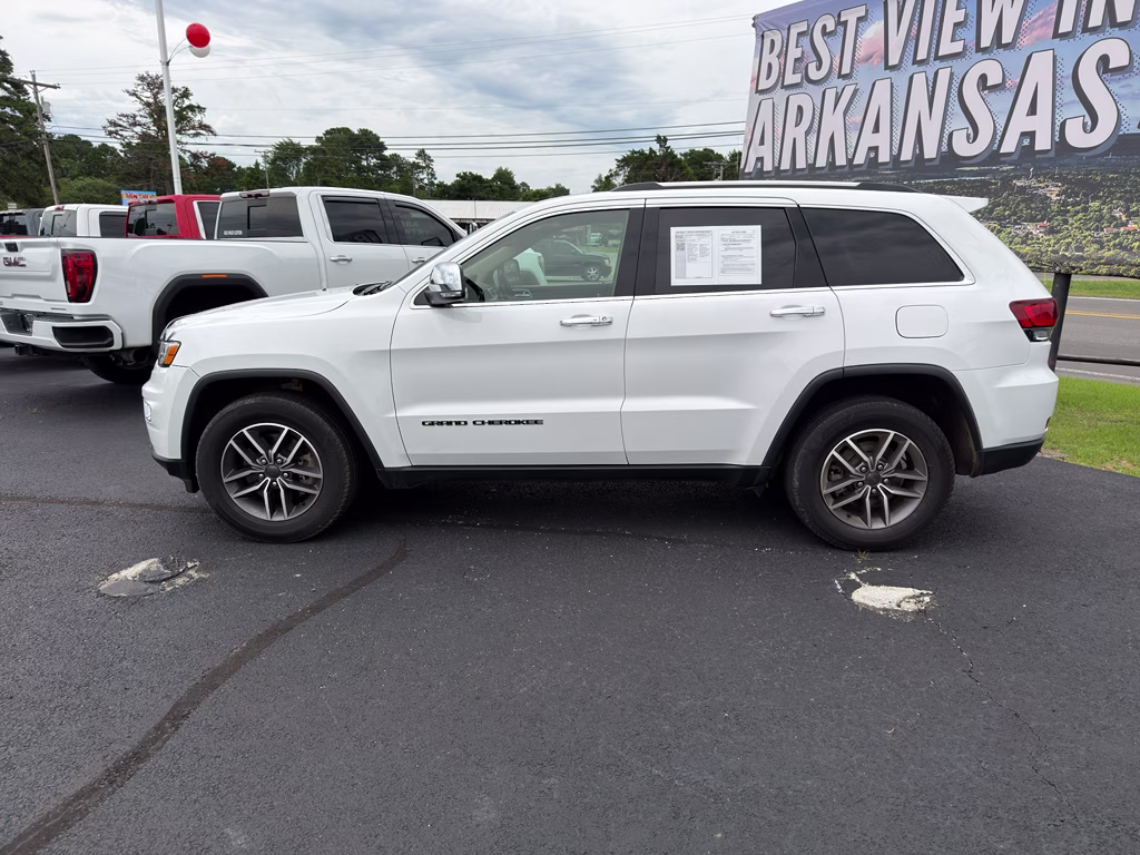 2021 Bright White Clearcoat Jeep Grand Cherokee Limited 4X4 SUV