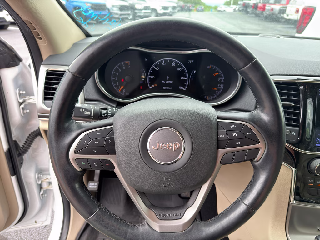 2021 Bright White Clearcoat Jeep Grand Cherokee Limited 4X4 SUV