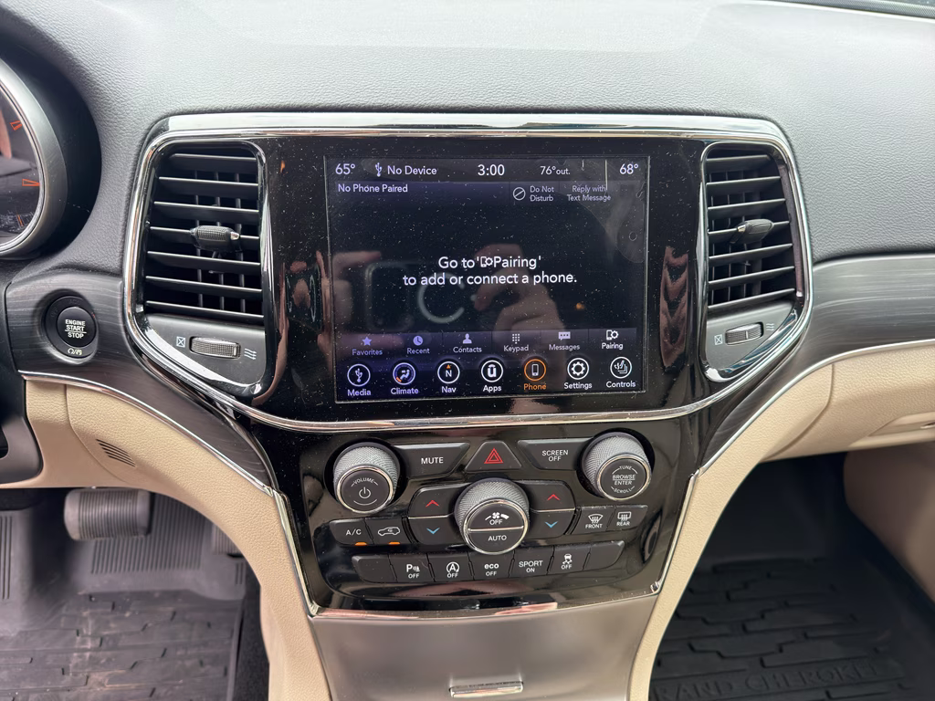 2021 Bright White Clearcoat Jeep Grand Cherokee Limited 4X4 SUV