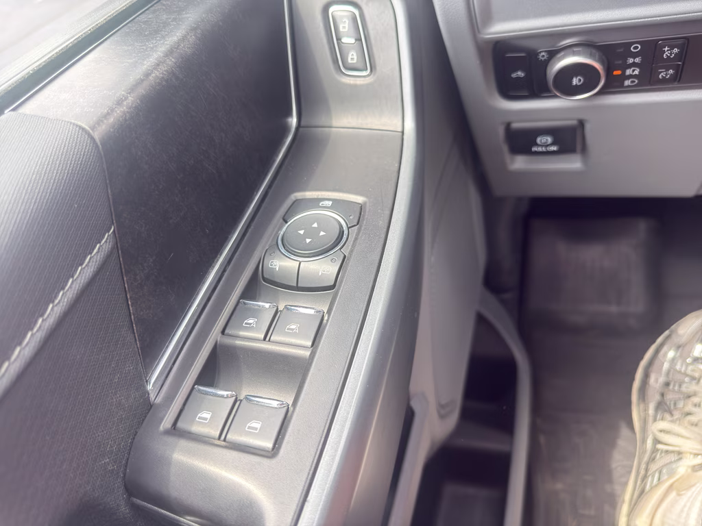 2023 Carbonized Gray Metallic Ford F-150 XLT 4X4 Truck