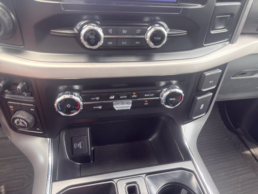 2023 Carbonized Gray Metallic Ford F-150 XLT 4X4 Truck