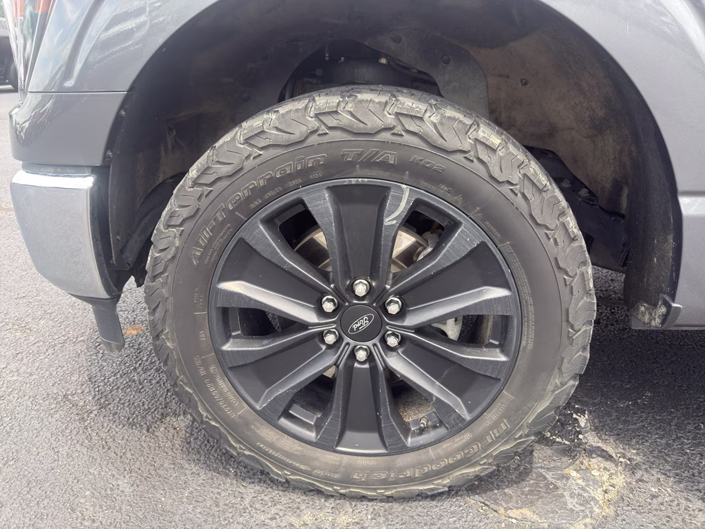 2023 Carbonized Gray Metallic Ford F-150 XLT 4X4 Truck