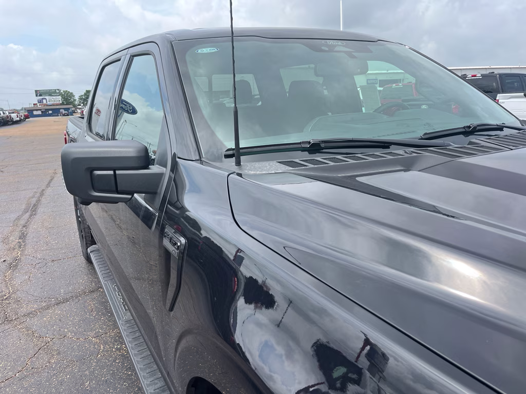 2026 Agate Black Metallic Ford F-150 XLT 4X4 Truck