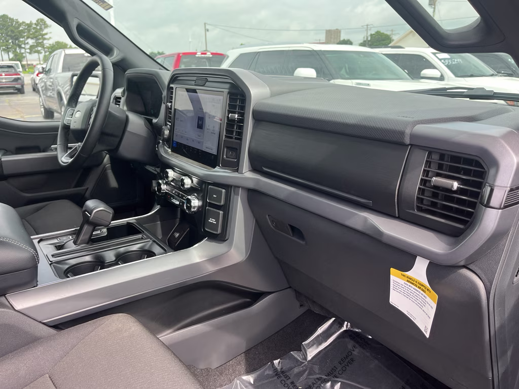 2026 Agate Black Metallic Ford F-150 XLT 4X4 Truck