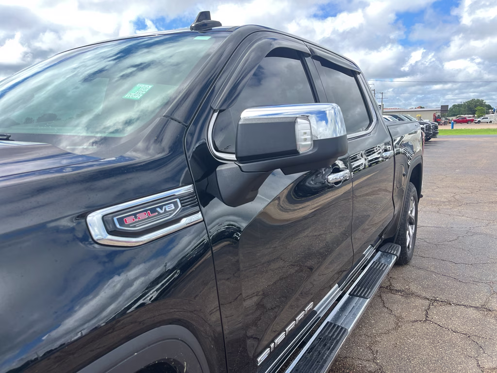 2024 Onyx Black GMC Sierra SLT 4X4 Truck