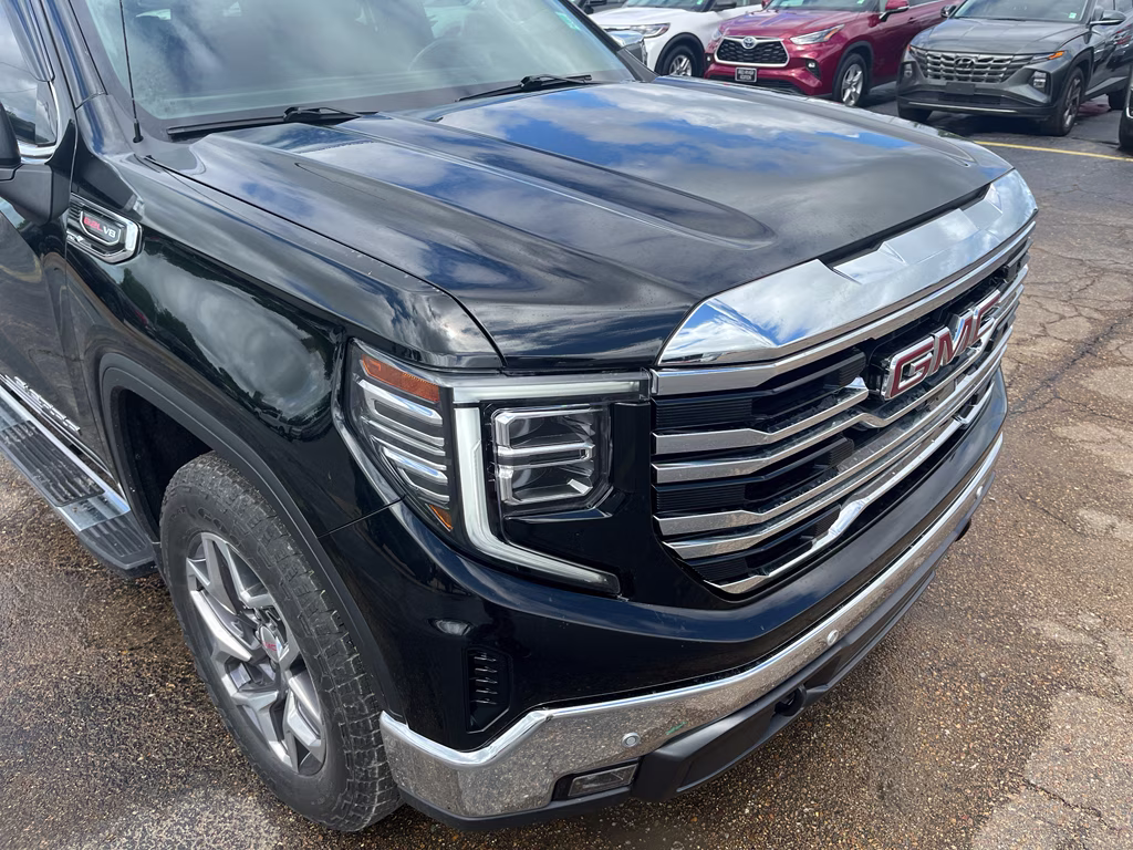 2024 Onyx Black GMC Sierra SLT 4X4 Truck
