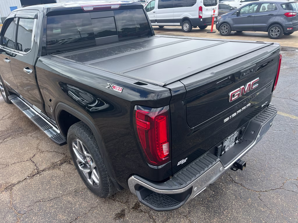 2024 Onyx Black GMC Sierra SLT 4X4 Truck