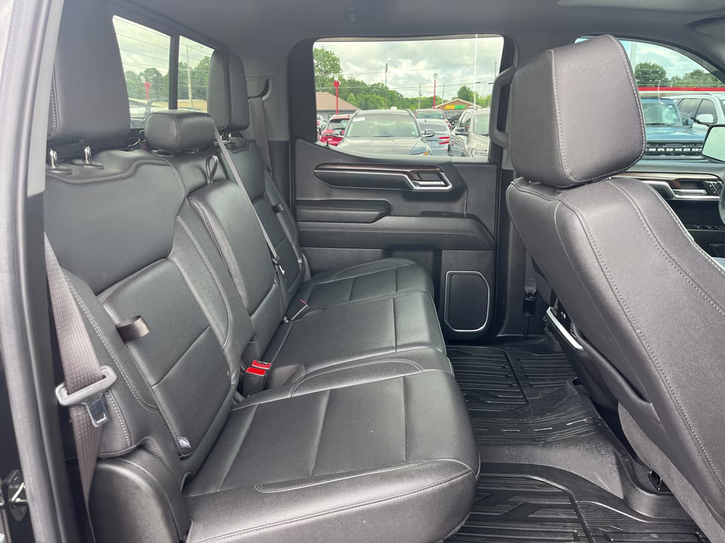 2024 Onyx Black GMC Sierra SLT 4X4 Truck