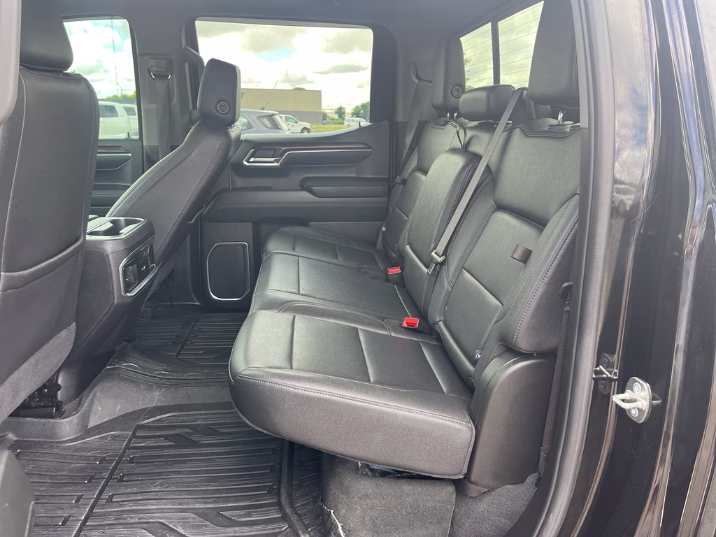 2024 Onyx Black GMC Sierra SLT 4X4 Truck