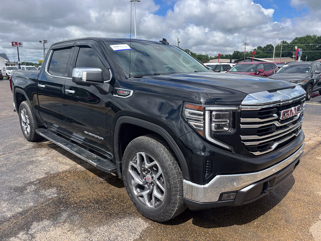 2024 Onyx Black GMC Sierra SLT 4X4 Truck