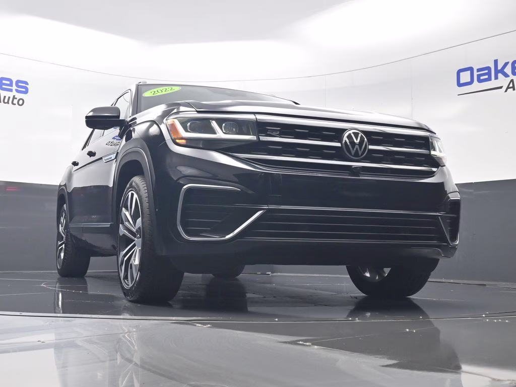 2022 Deep Black Volkswagen Atlas Cross Sport 3.6L V6 SEL Premium R-Line AWD SUV