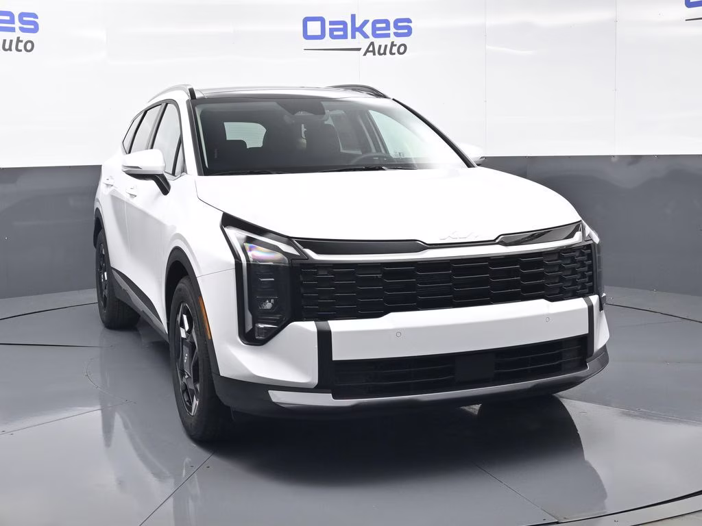 2026 Glacial White Pearl Kia Sportage EX FWD SUV