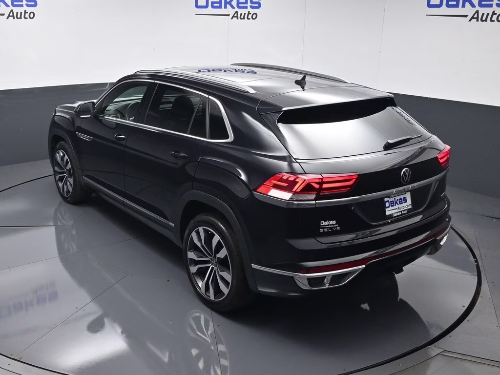 2022 Deep Black Volkswagen Atlas Cross Sport 3.6L V6 SEL Premium R-Line AWD SUV