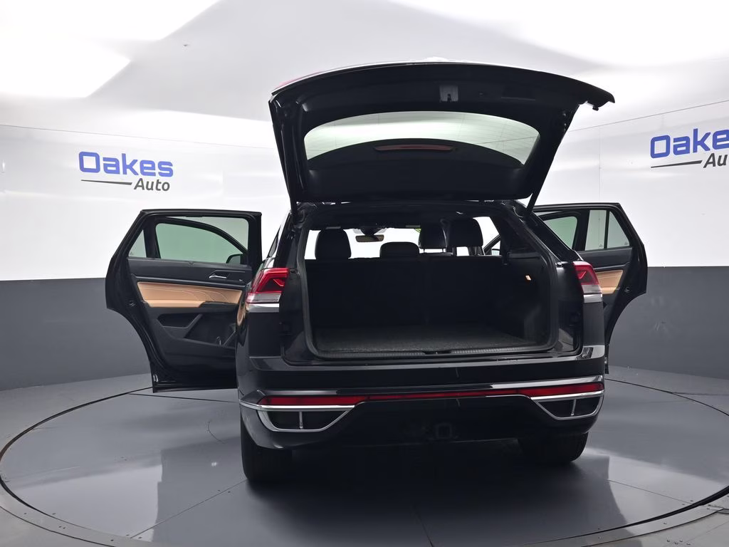 2022 Deep Black Volkswagen Atlas Cross Sport 3.6L V6 SEL Premium R-Line AWD SUV
