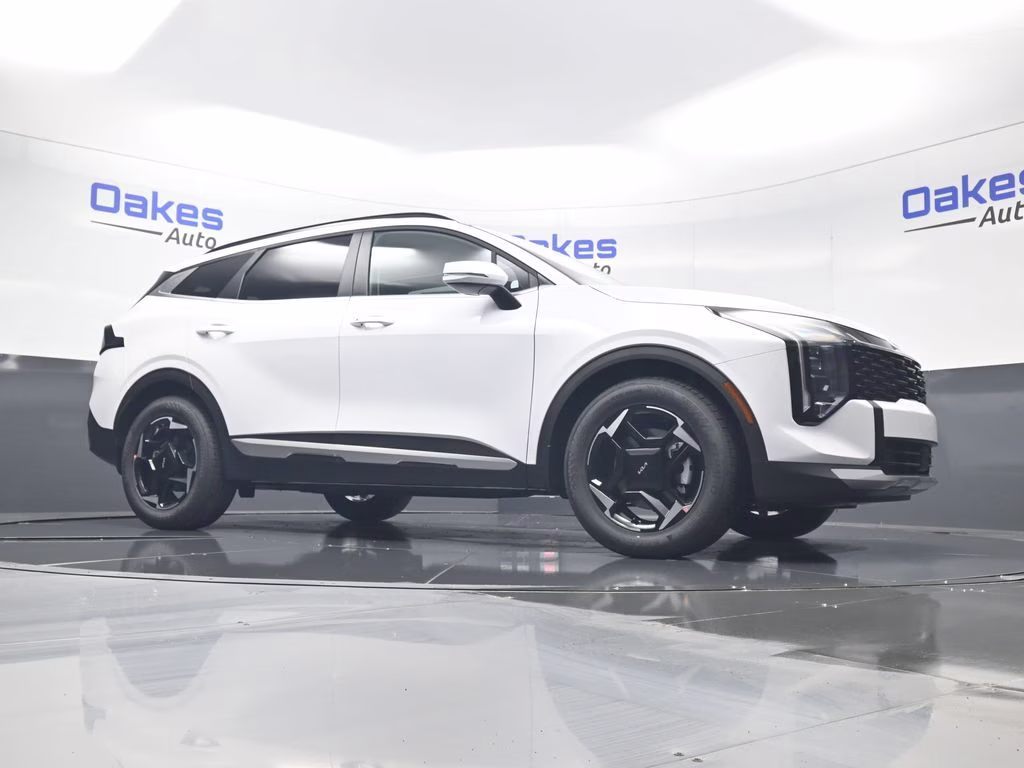 2026 Glacial White Pearl Kia Sportage EX FWD SUV