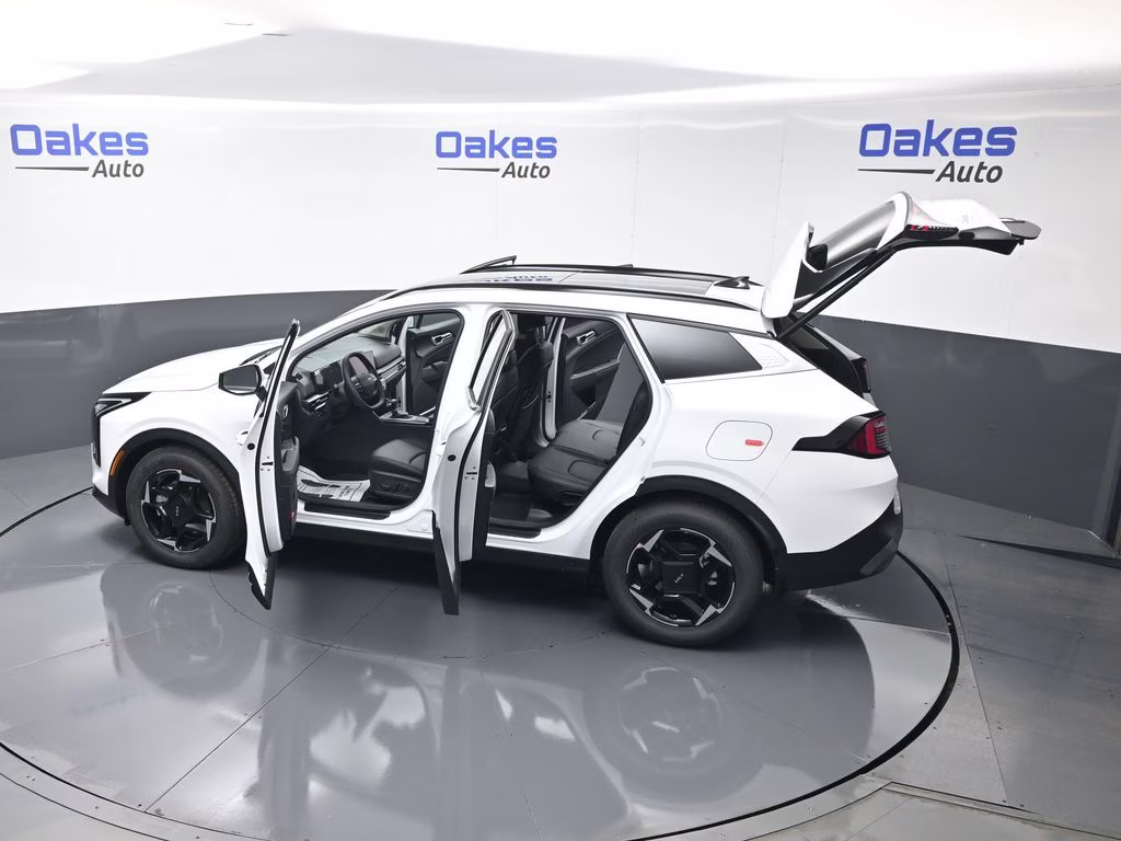 2026 Glacial White Pearl Kia Sportage EX FWD SUV