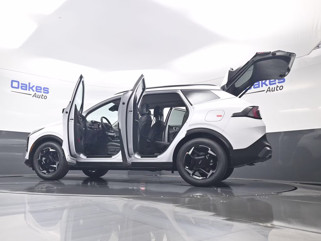 2026 Glacial White Pearl Kia Sportage EX FWD SUV