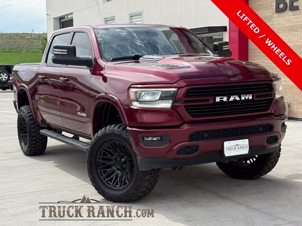 2019 RAM 1500 Laramie 4x4 Crew Cab 5'7's photo