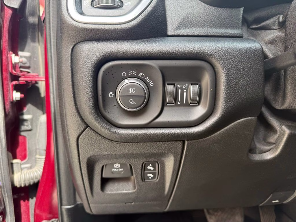 2019 Delmonico Red Pearlcoat Ram 1500 Laramie 4X4 Truck