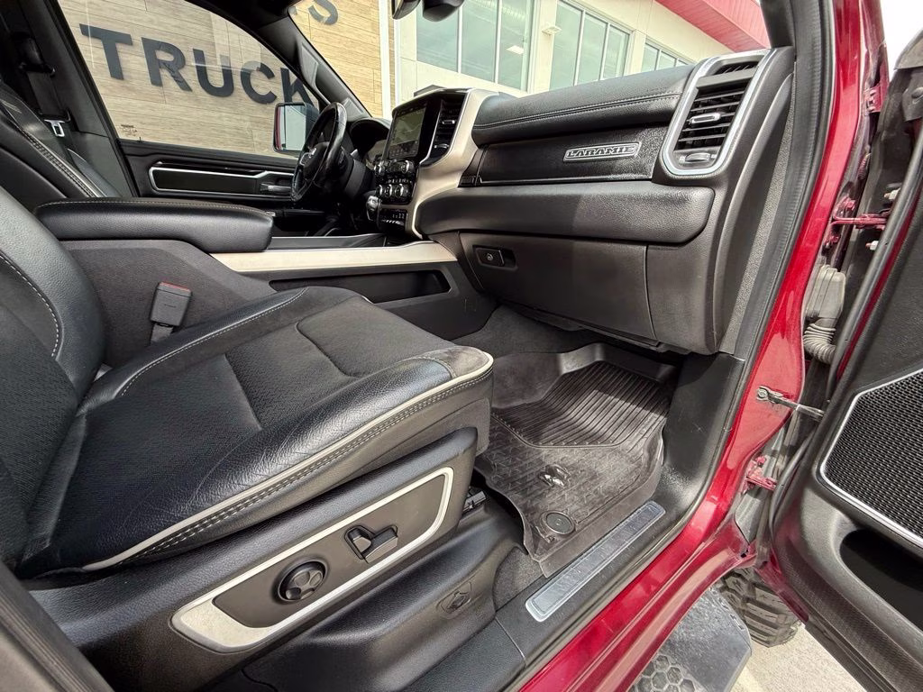 2019 Delmonico Red Pearlcoat Ram 1500 Laramie 4X4 Truck