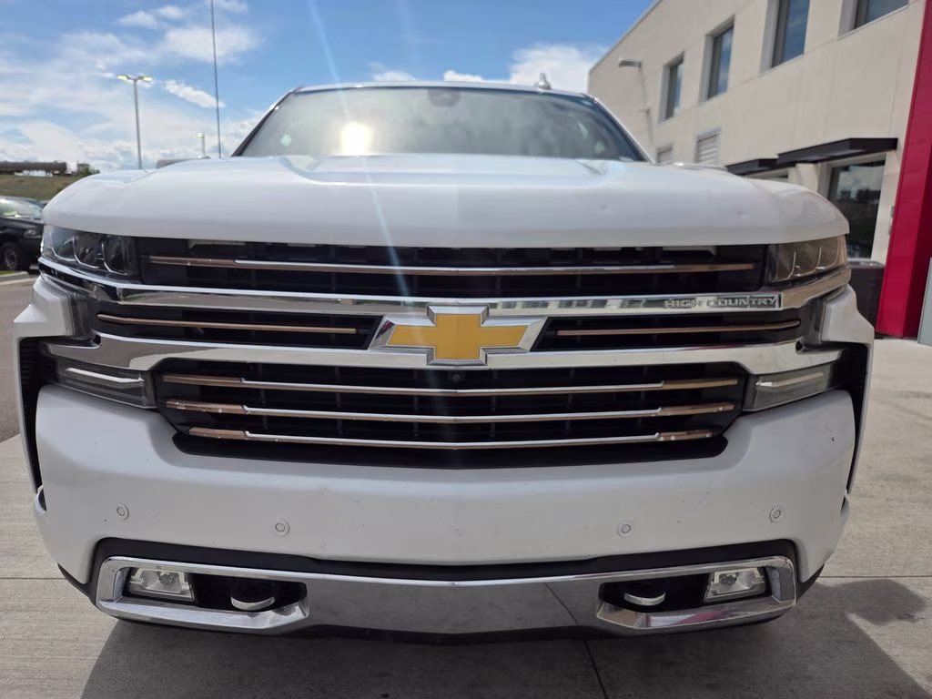 2019 Iridescent Pearl Tricoat Chevrolet Silverado 1500 High Country 4X4 Truck