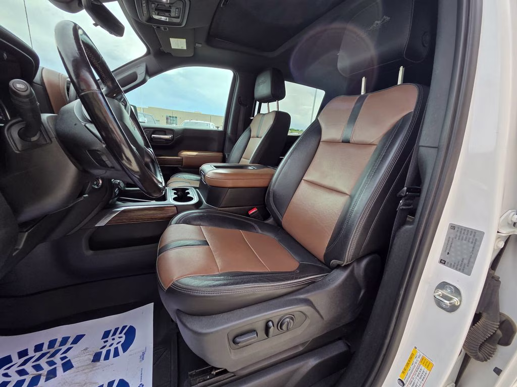 2019 Iridescent Pearl Tricoat Chevrolet Silverado 1500 High Country 4X4 Truck