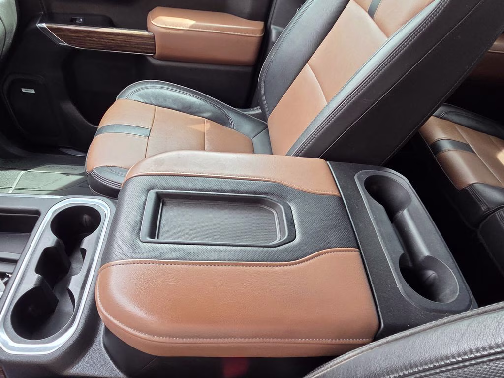 2019 Iridescent Pearl Tricoat Chevrolet Silverado 1500 High Country 4X4 Truck