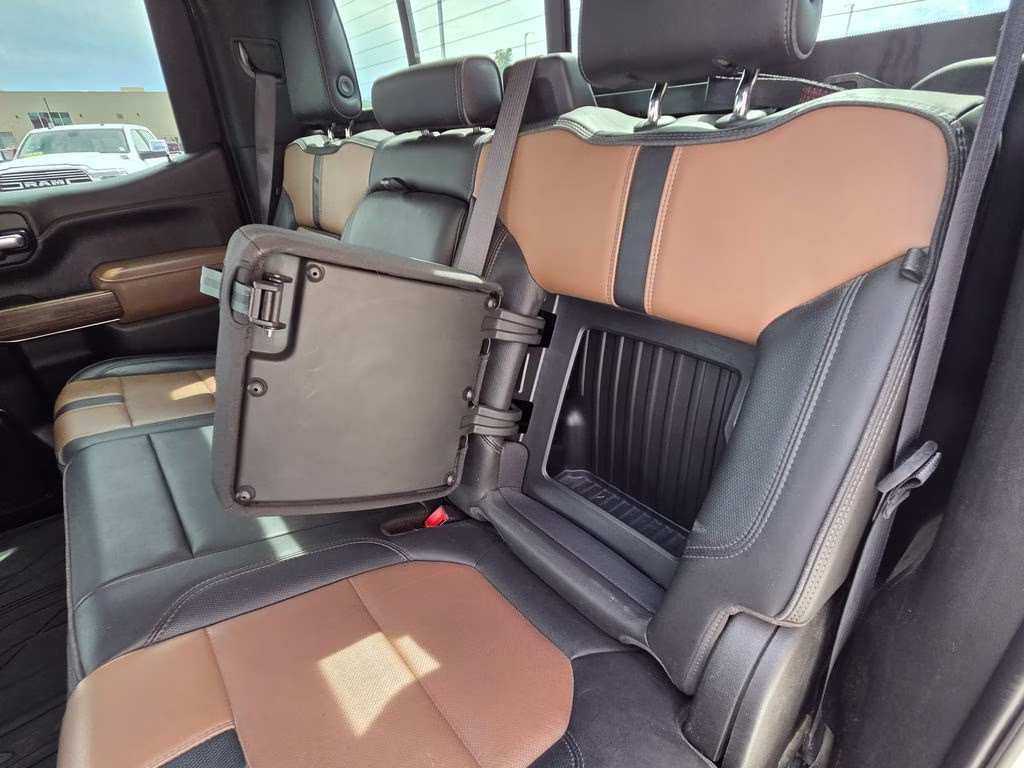 2019 Iridescent Pearl Tricoat Chevrolet Silverado 1500 High Country 4X4 Truck