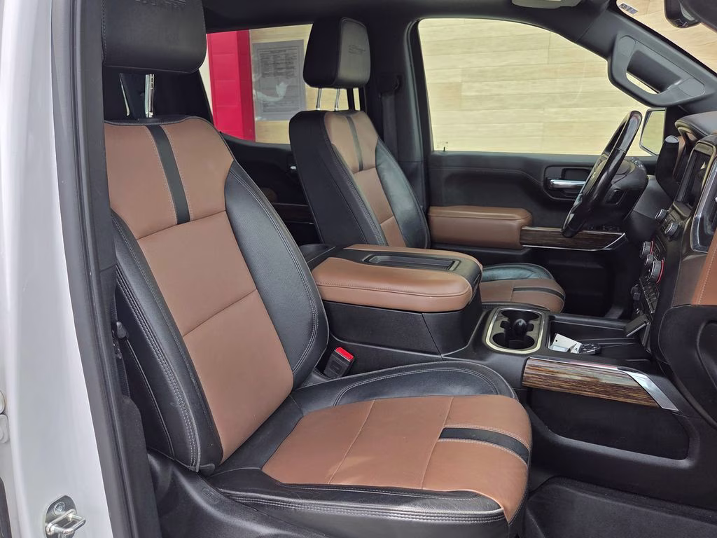 2019 Iridescent Pearl Tricoat Chevrolet Silverado 1500 High Country 4X4 Truck