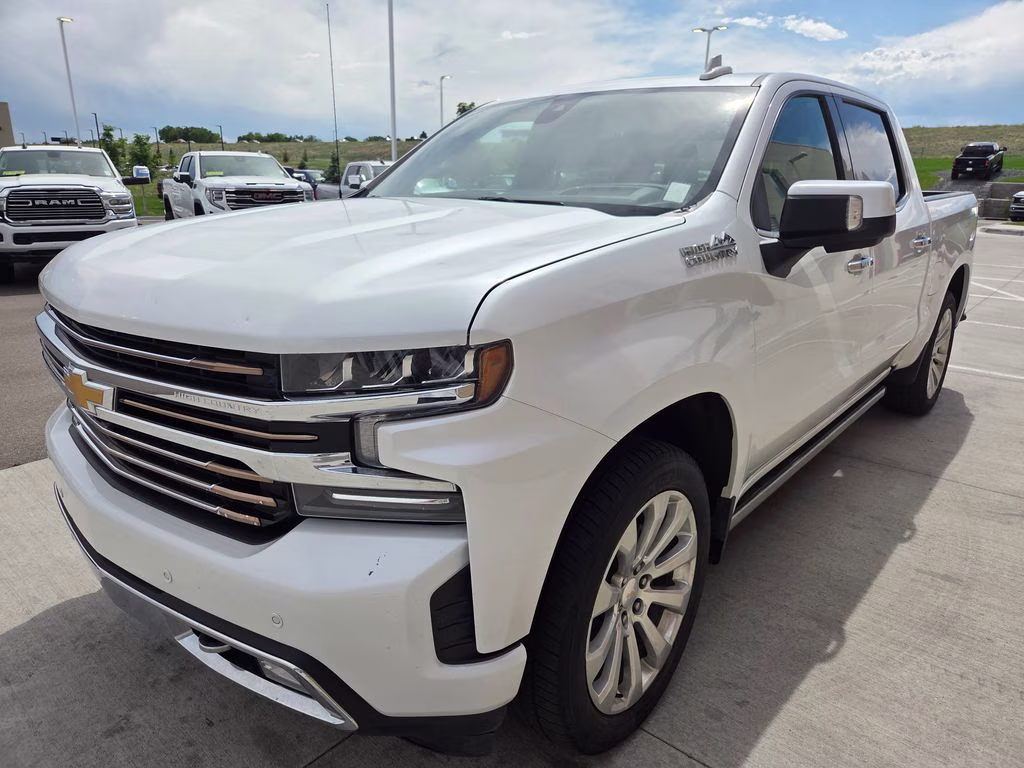 2019 Iridescent Pearl Tricoat Chevrolet Silverado 1500 High Country 4X4 Truck
