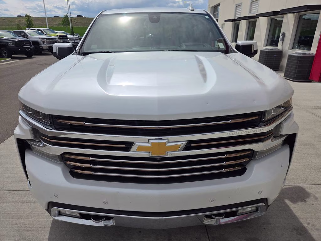 2019 Iridescent Pearl Tricoat Chevrolet Silverado 1500 High Country 4X4 Truck