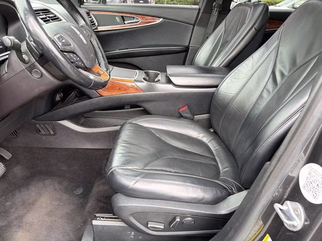 2018 Magnetic Gray Metallic Lincoln MKX Select FWD SUV