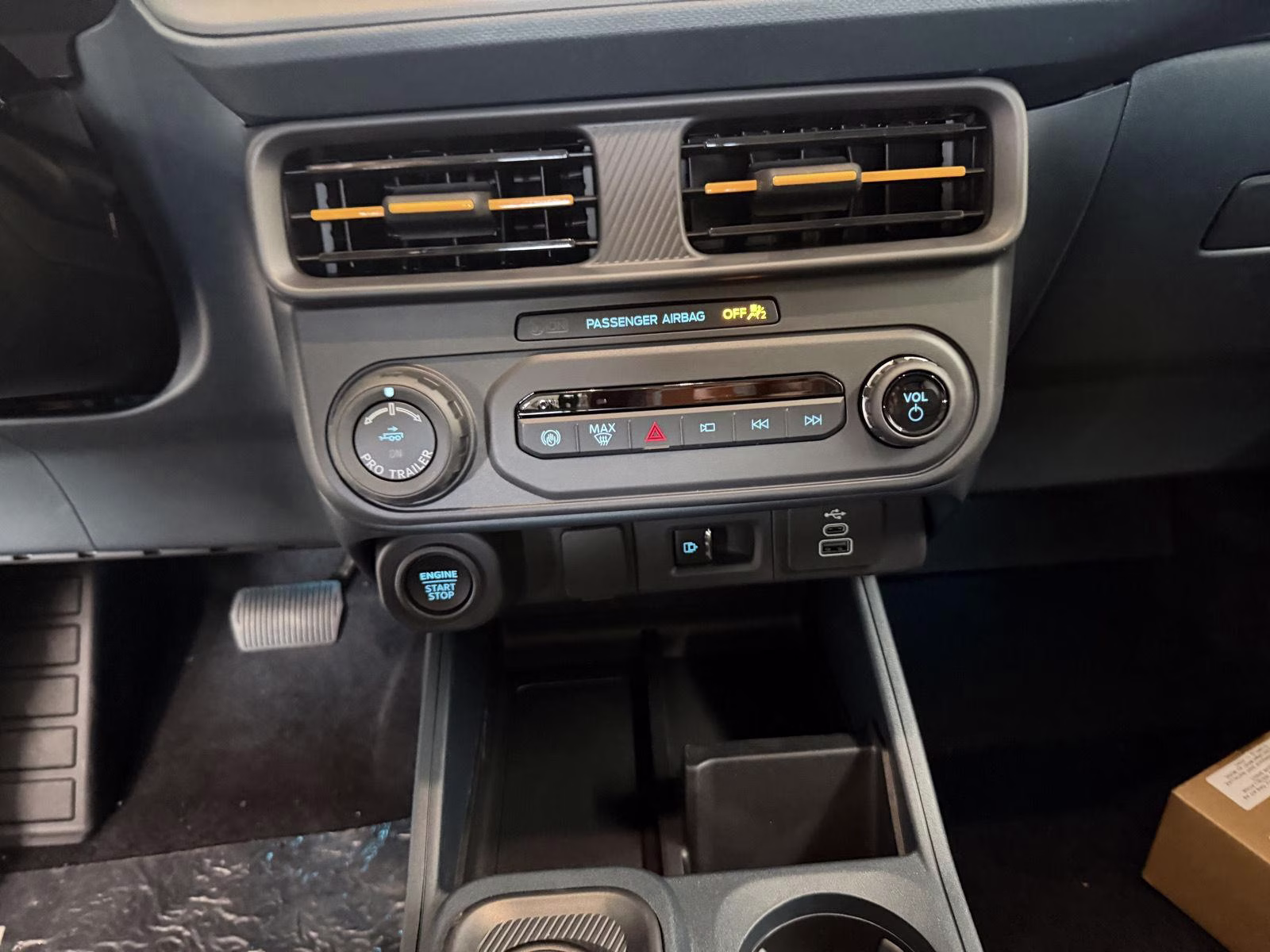 2026 Shadow Black Ford Maverick Tremor AWD Truck